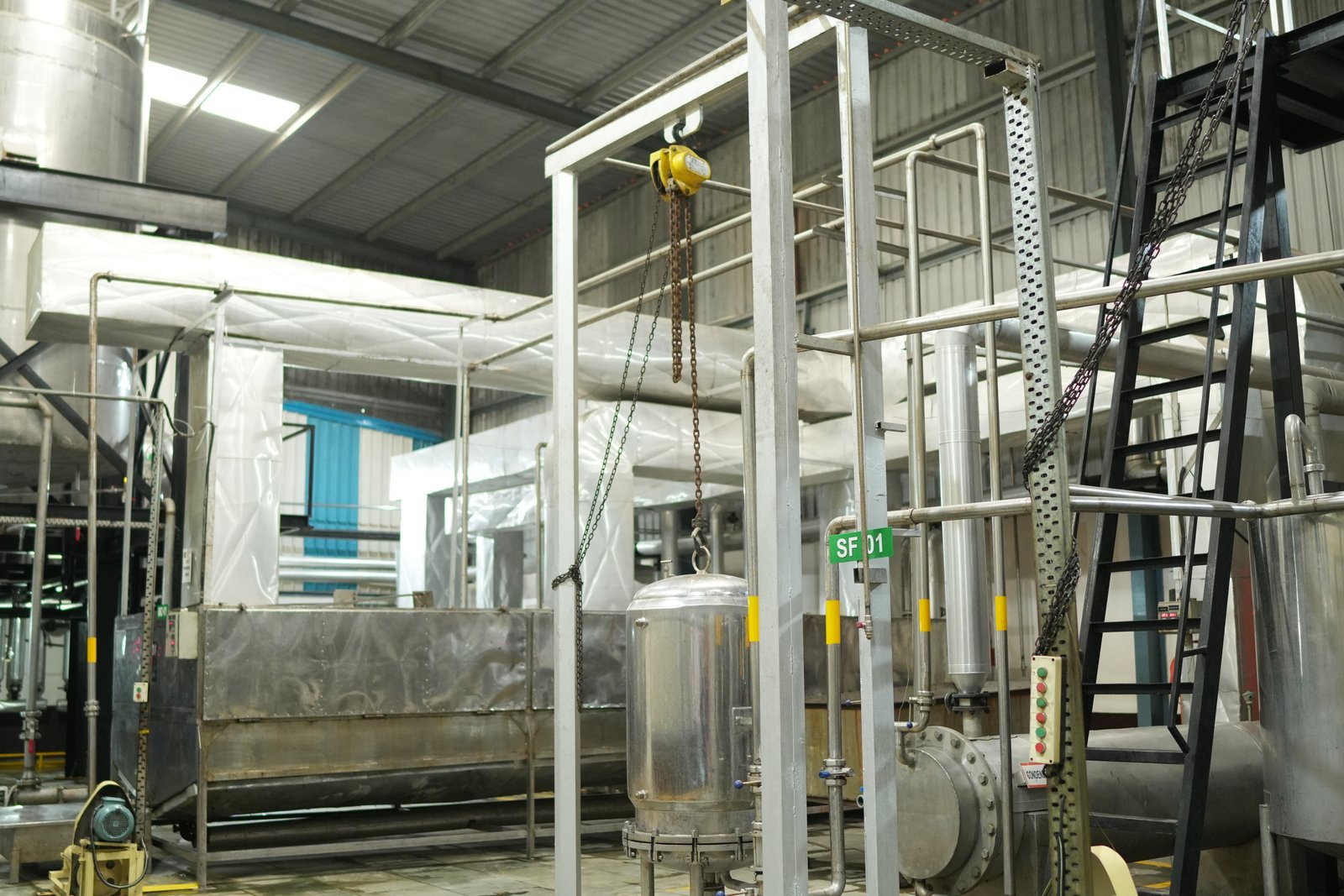 Alpixo honey processing unit image 3