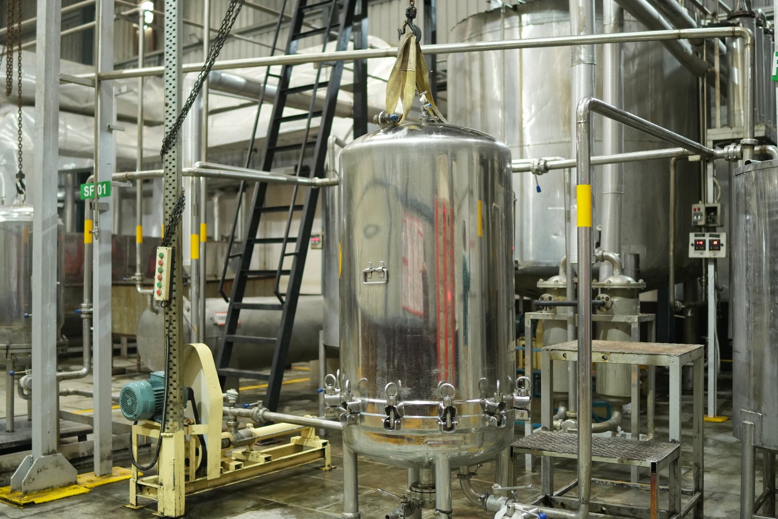 Alpixo honey processing unit image 5